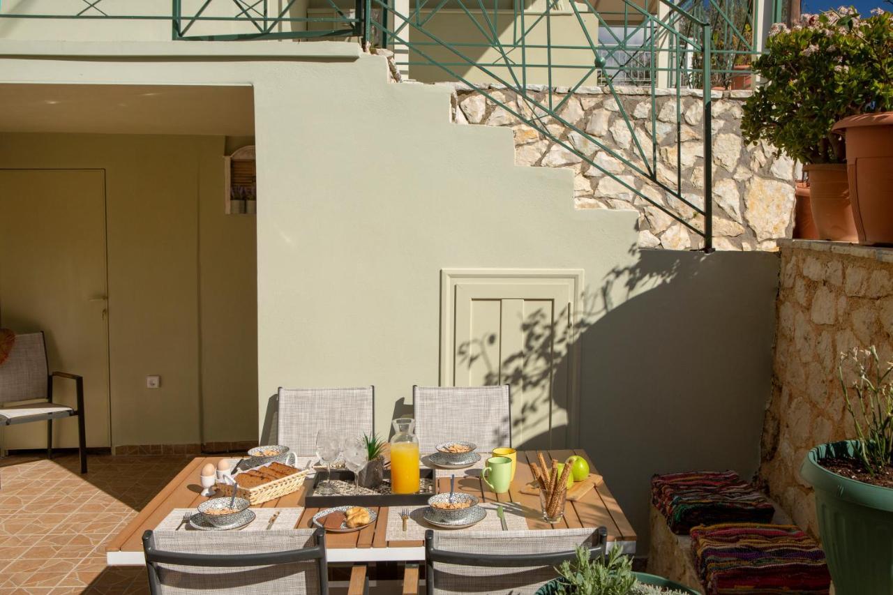George'S Home Василики Экстерьер фото